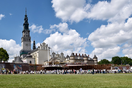Private transfer from Krakow to Warsaw with visit to Czestochowa Black Madonna Shrine | TOUR GUIDE KRAKOW-2